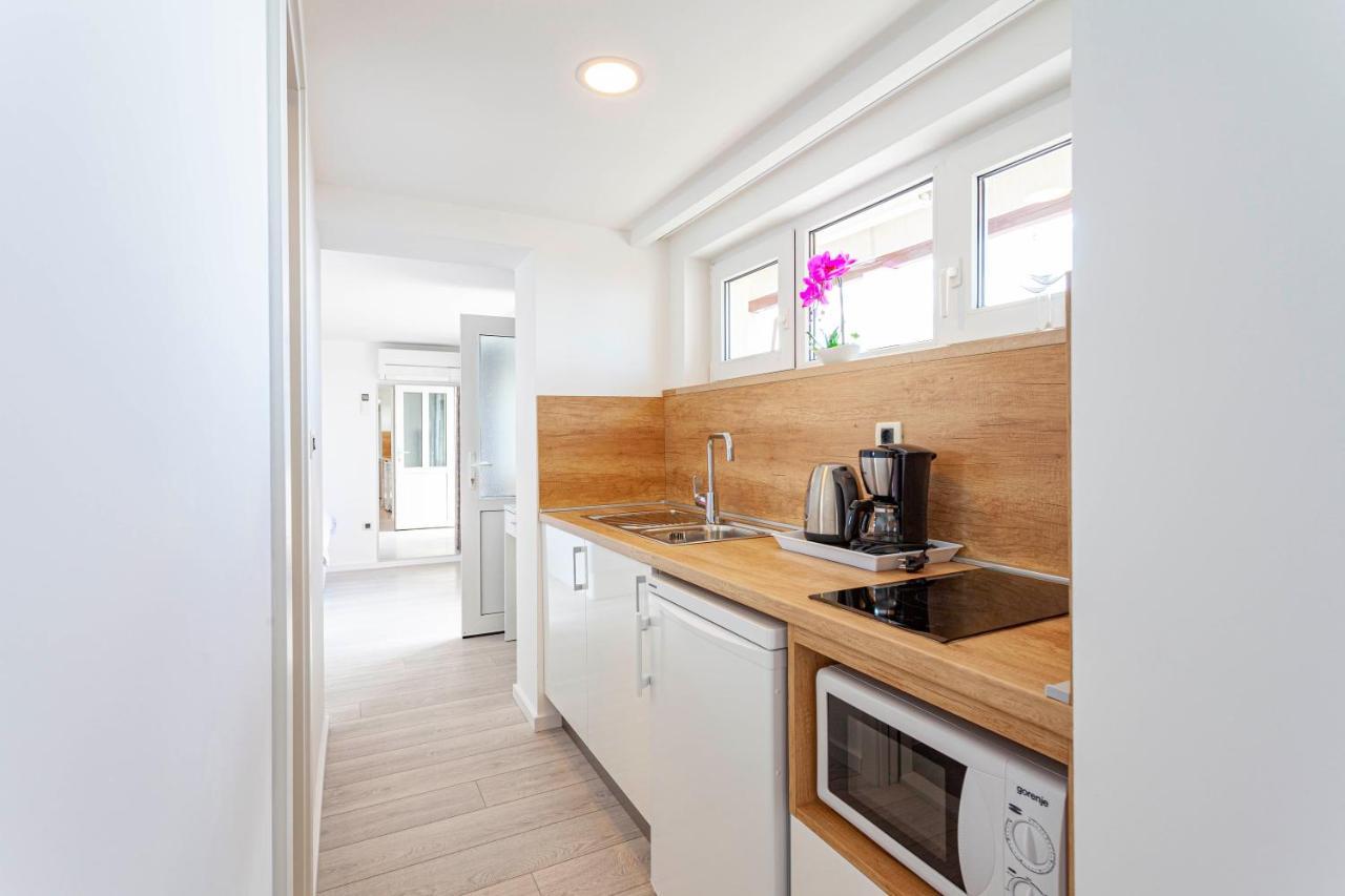 Villa King Apartments Brela Eksteriør billede